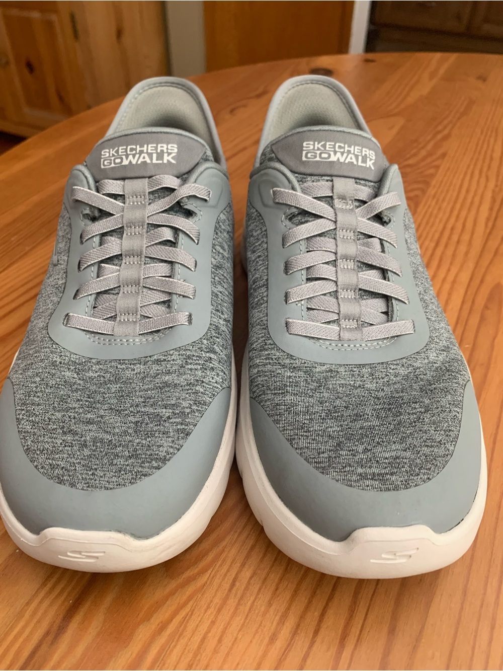 Skechers GOwalk Women's Light Gray Knit Slip-On Hands Free Walking Sneakers - Picture 6 of 10